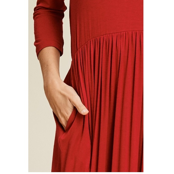 (LAST ONE) Red 3/4 sleeve maxi dress - Picture 4 of 4